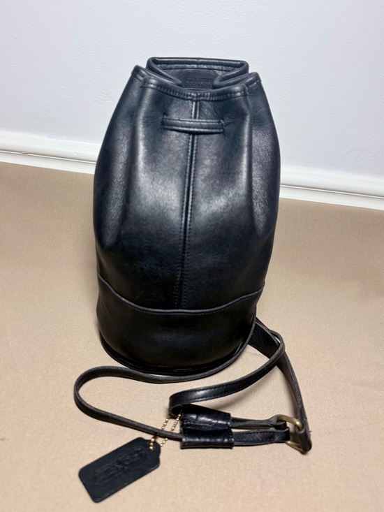 Coach Handbags - Vintage Coach Black Leather Bixby Sling Bag 9984 USA Made 1995